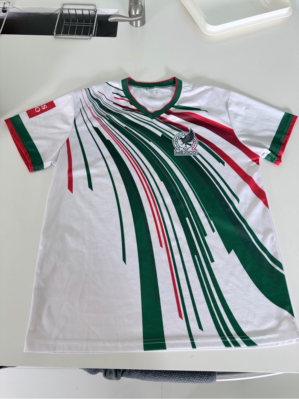 Men's White Mexico Graphic Short-Sleeve Shirt